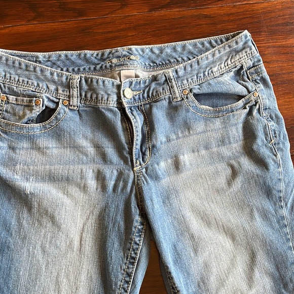 Women’s Jeans - Picture 2 of 5